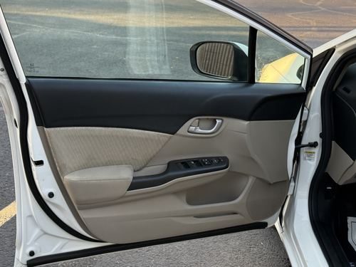 2015 Honda Civic — photo 26