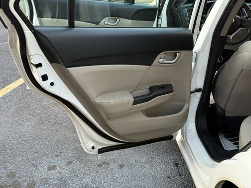 2015 Honda Civic — photo 28