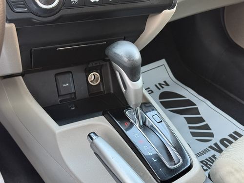 2015 Honda Civic — photo 22
