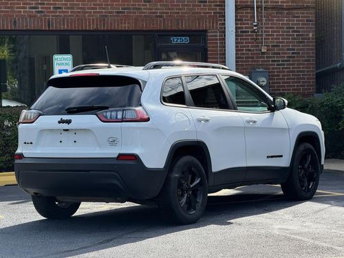 2019 Jeep Cherokee Altitude — photo 9