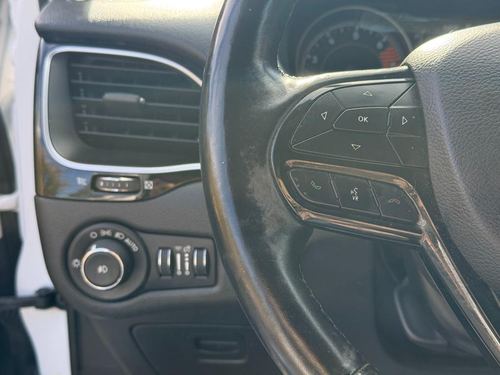 2019 Jeep Cherokee Altitude — photo 17