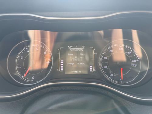 2019 Jeep Cherokee Altitude — photo 21