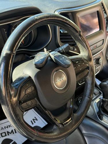 2019 Jeep Cherokee Altitude — photo 27