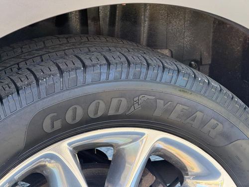 2013 Ford Explorer Limited — photo 9