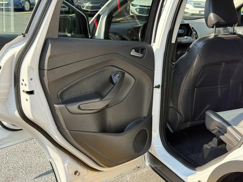 2019 Ford Escape SE — photo 24