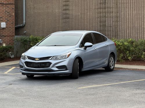 2018 Chevrolet Cruze — photo 5