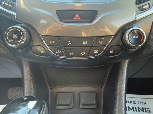 2017 Chevrolet Cruze — photo 9