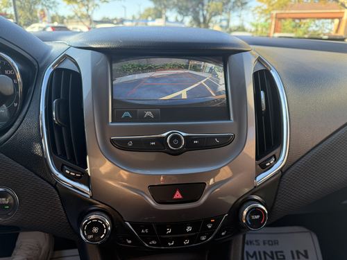 2017 Chevrolet Cruze — photo 13