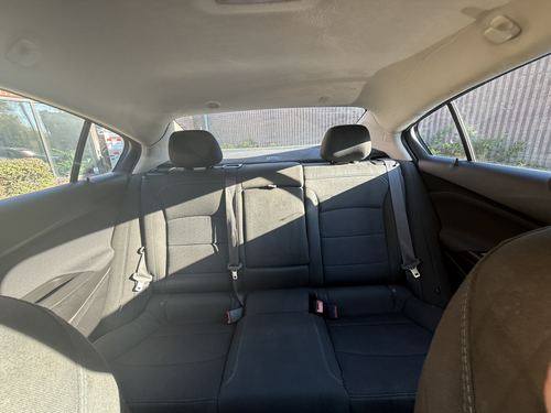 2017 Chevrolet Cruze — photo 17