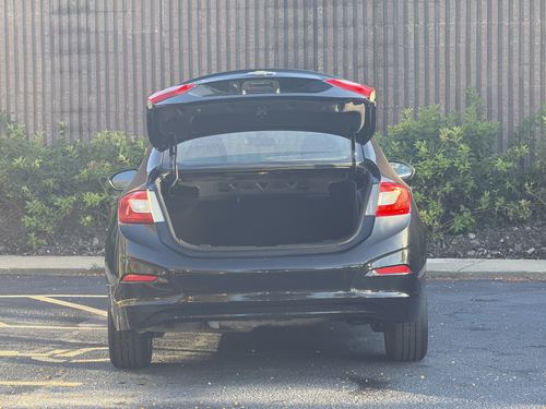 2017 Chevrolet Cruze — photo 25