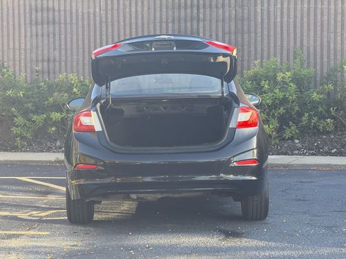 2017 Chevrolet Cruze — photo 26