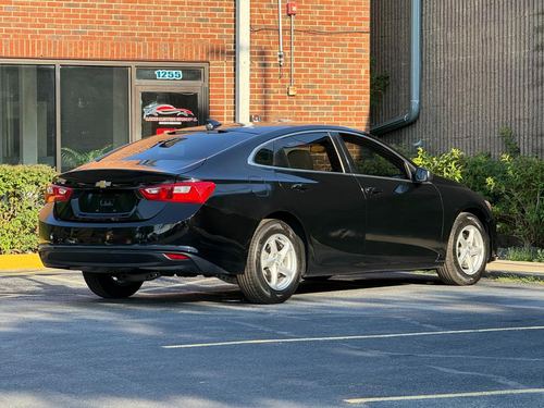 2017 Chevrolet Malibu 1LS — photo 9