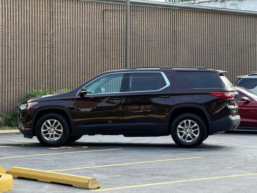 2020 Chevrolet Traverse LT — photo 2