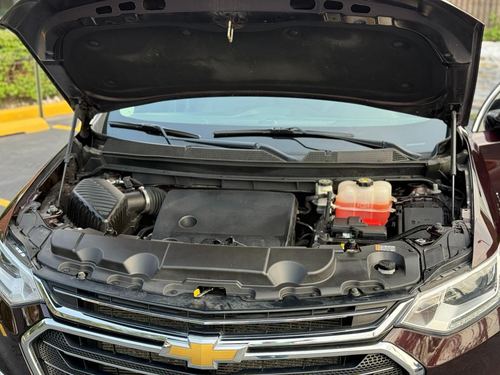 2020 Chevrolet Traverse LT — photo 25