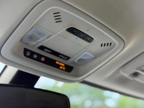 2020 Chevrolet Traverse LT — photo 27