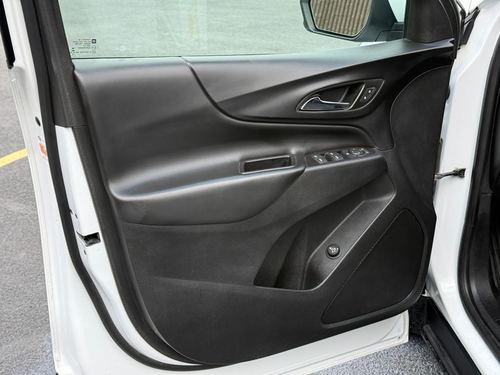 2018 Chevrolet Equinox 2LT — photo 21