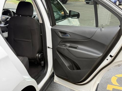 2018 Chevrolet Equinox 2LT — photo 25