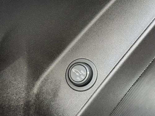 2018 Chevrolet Equinox 2LT — photo 41