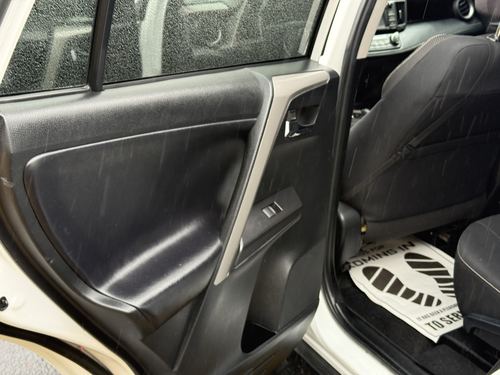 2018 Toyota Rav4 — photo 12