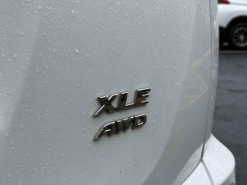 2018 Toyota Rav4 — photo 14