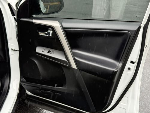 2018 Toyota Rav4 — photo 18