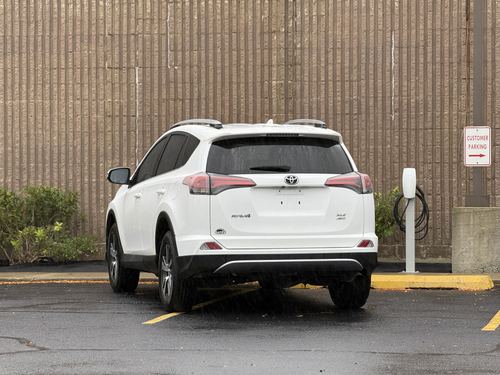 2018 Toyota Rav4 — photo 28