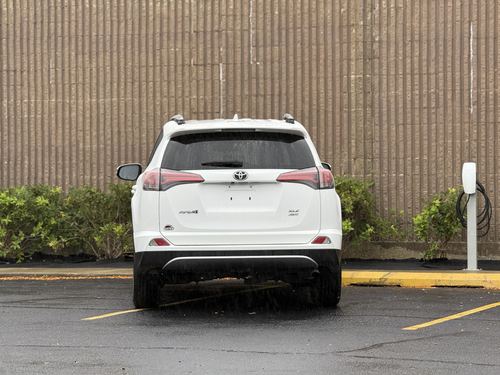 2018 Toyota Rav4 — photo 29