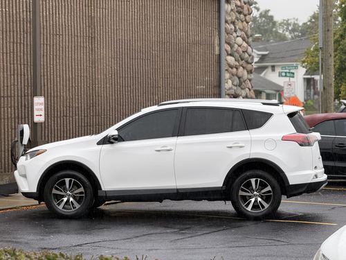 2018 Toyota Rav4 — photo 33