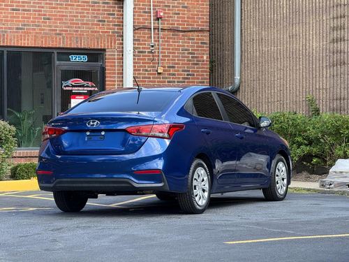 2021 Hyundai Accent SE — photo 9