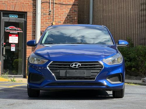 2021 Hyundai Accent SE — photo 12