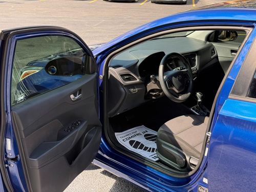 2021 Hyundai Accent SE — photo 14
