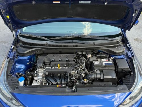 2021 Hyundai Accent SE — photo 25
