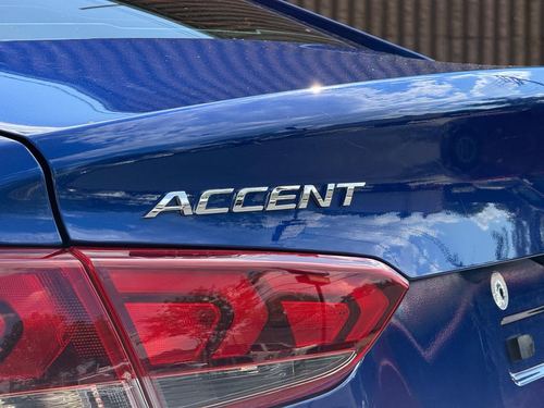 2021 Hyundai Accent SE — photo 35