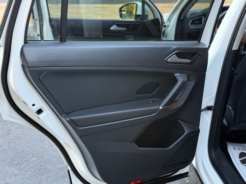 2018 VW Tiguan — photo 33