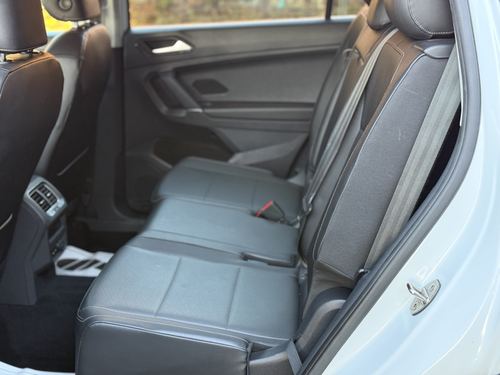 2018 VW Tiguan — photo 28
