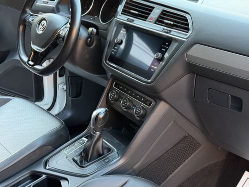 2018 VW Tiguan — photo 22