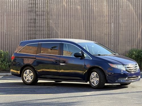 2015 Honda Odyssey — photo 7