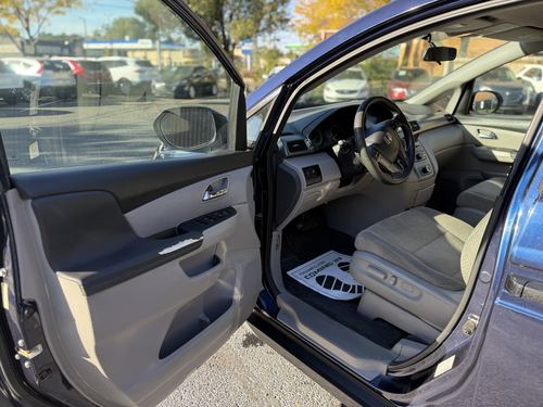 2015 Honda Odyssey — photo 12