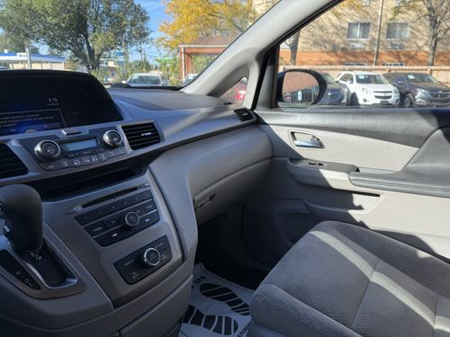 2015 Honda Odyssey — photo 18