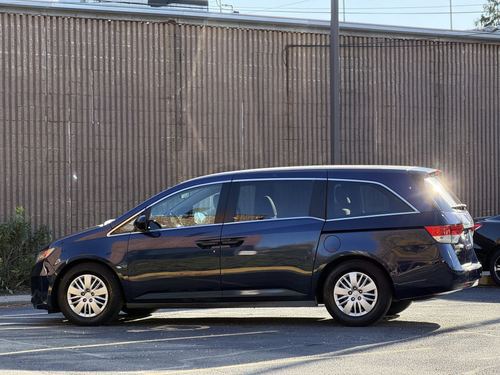 2015 Honda Odyssey — photo 28