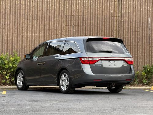 2013 Honda Odyssey Touring — photo 15