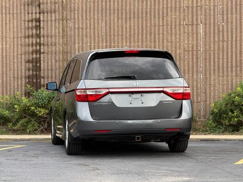 2013 Honda Odyssey Touring — photo 17