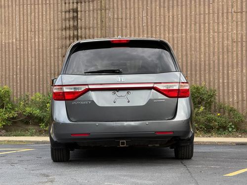 2013 Honda Odyssey Touring — photo 19