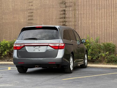 2013 Honda Odyssey Touring — photo 20
