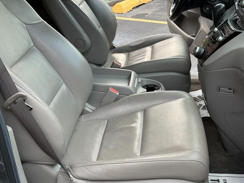 2013 Honda Odyssey Touring — photo 35