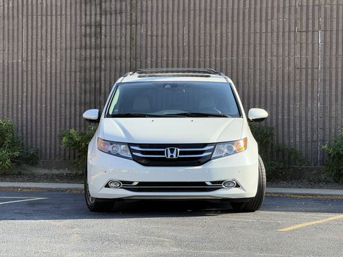 2014 Honda Odyssey — photo 4