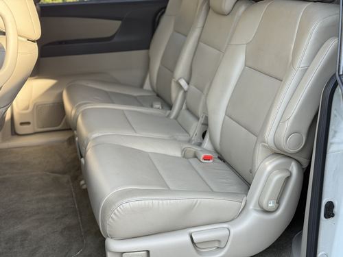 2014 Honda Odyssey — photo 27