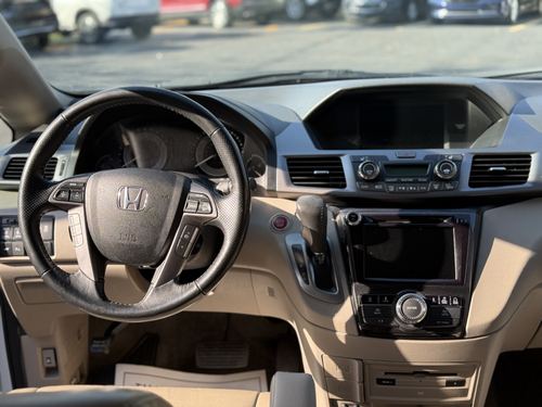 2014 Honda Odyssey — photo 17
