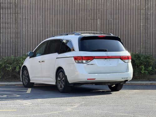 2014 Honda Odyssey — photo 12