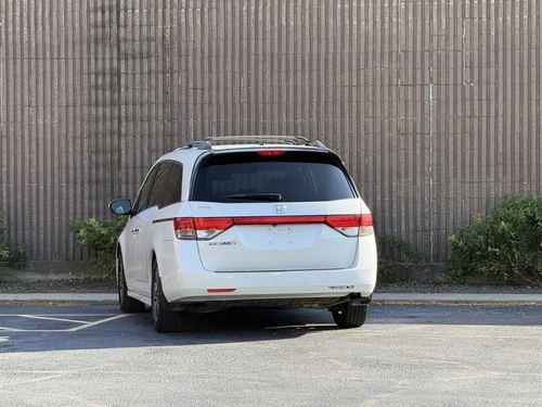 2014 Honda Odyssey — photo 11